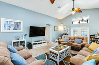 AutumnCreek LivingRoom