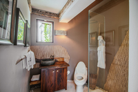 ChukkaCove Bathroom5