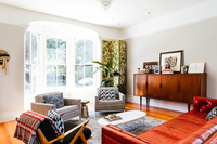 OceanViewAve LivingRoom