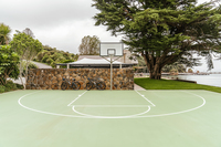 BoathouseResidence basketball
