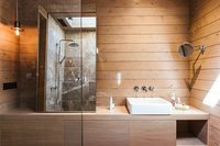 VineyardVilla Bathroom2