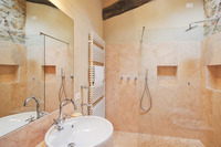 CarmineResidence Bathroom3