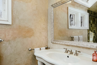 BayViewDrive Bathroom2