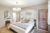 RuedesMejeansResidence Bedroom4