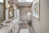 WolfWayResidence Bathroom2
