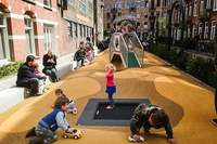 TheTweedeHelmerstraatResidence Playground