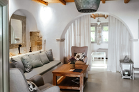 TheFaragasResidence 9