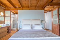 The Loutraki Beach Residence