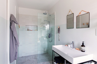 bathroom 2 v1