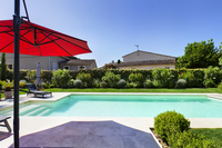 The Avenue de la Leque Residence