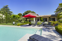 The Avenue de la Leque Residence