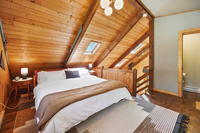 95 Second Floor Primary Bedroom