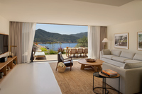 4 Bedroom Residence    Living room