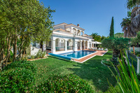 The Rua Palmeira Residence
