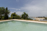The Casa da Colmeia Residence