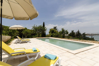 The Casa da Colmeia Residence