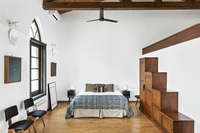 The Carrer de la Reina Residence 