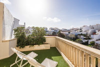 The Carrer de la Reina Residence 