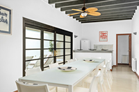 The Carrer de la Reina Residence 