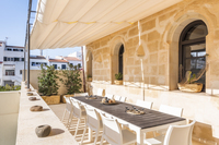 The Carrer de la Reina Residence 