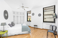 The Carrer de la Reina Residence 
