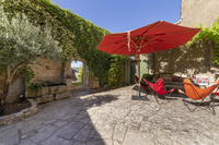 The Rue Pare Neuve Residence