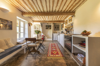 The Rue Pare Neuve Residence