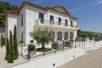 The Chemin de la Corniche Residence