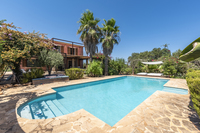 The Carrerassa den Marti Llubiner Residence