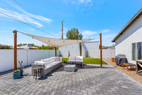 The East Holmes Street Residence