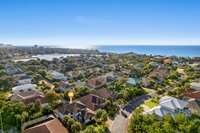 The community center pool is only a short walk to the home from the home!
| White Sands by Boutiq Luxury Vacation Rentals | Destin, Florida The community center pool is only a short walk to the home from the home!
| White Sands by Boutiq Luxury Vacation Rentals | Destin, Florida