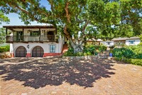 The El Cielito Residence