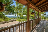 The El Cielito Residence