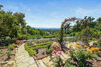 The El Cielito Residence