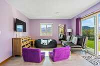 The Turtle Road Residence