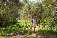 kid gardening