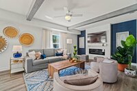 The home features a long driveway that can fit 3-4 cars and a large front yard great for lawn games.
| White Sands by Boutiq Luxury Vacation Rentals | Destin, Florida