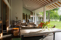 The Padinnoruwa Road Residence