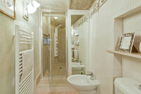 Guest House bathroom 1