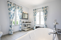 The Chemin du Puy Residence
