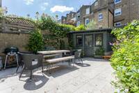 The Oakington Road residence 