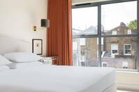 The Oakington Road residence 