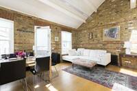 The Gironde Road Residence