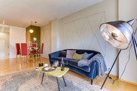 The Carrer de Calabria Residence