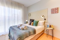 The Carrer de Calabria Residence