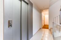The Carrer de Calabria Residence