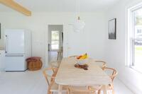 TABLE STRAIGHT 4J0B1142 TABLE STRAIGHT 4J0B1142
