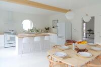 KITCHEN H L 4J0B1459 KITCHEN H L 4J0B1459