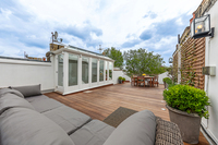 The Cathcart Road Residence