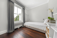 The Cathcart Road Residence